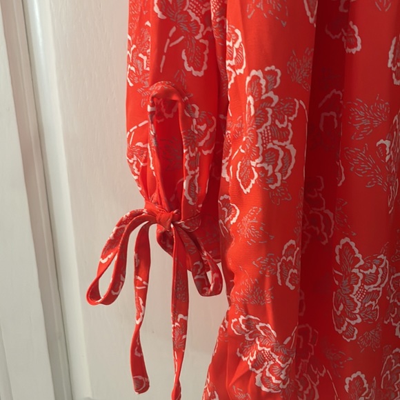 Collective Concepts Semi-Sheer Orange Red Tie Sleeve Blouse - size large - Picture 4 of 8